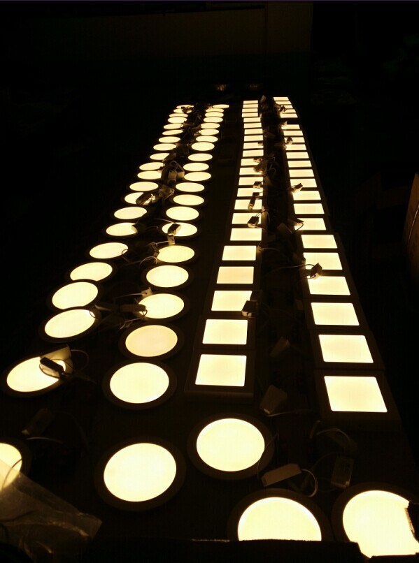 High Quality Round Shape LED Panel Light (WD-STP01-R-15W)