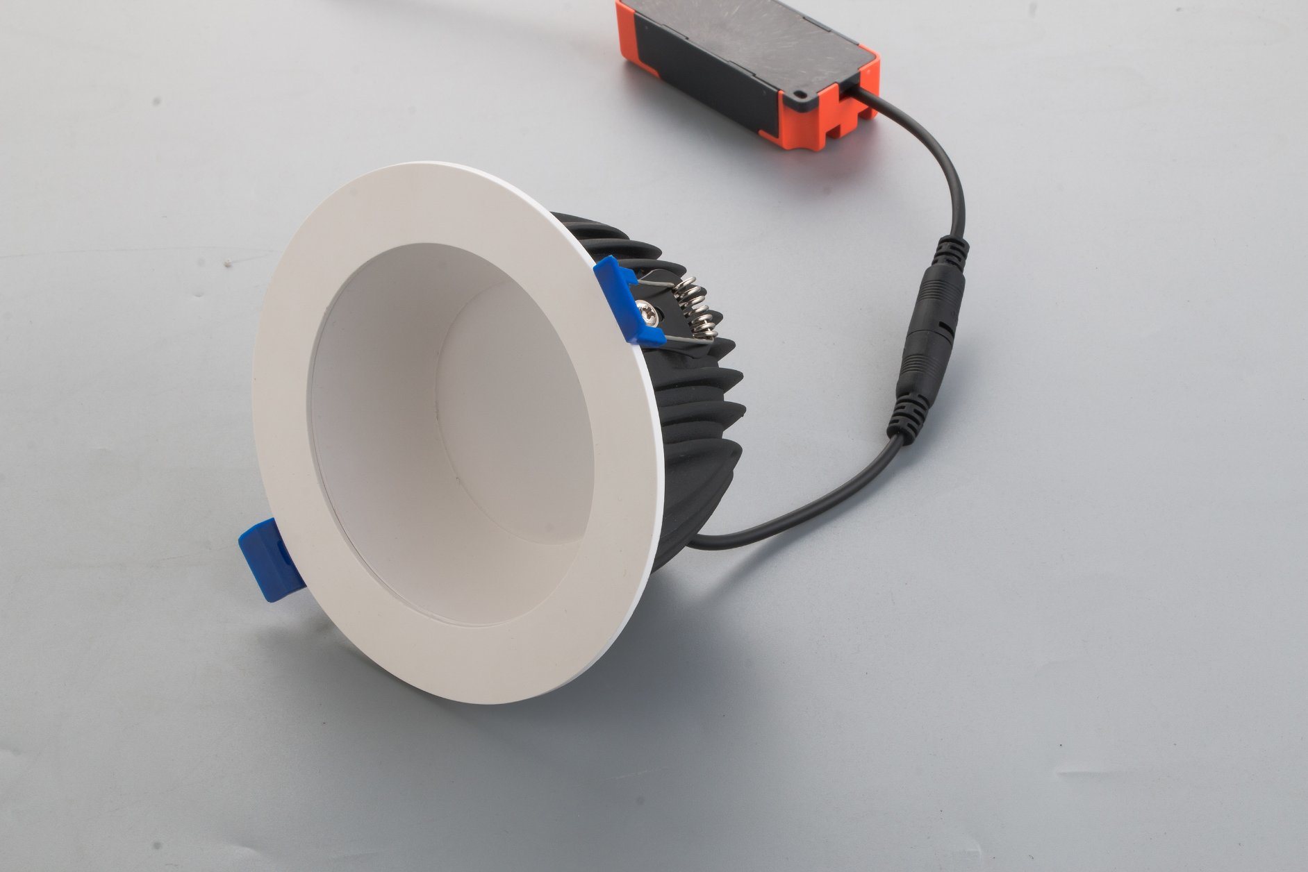 Anti-Glare LED Ceiling Downlight for Wholesale Market