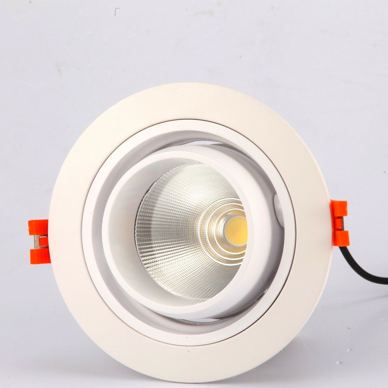 15W Ajustable Recessed COB Ceiling LED Downlight (WD-4070A)