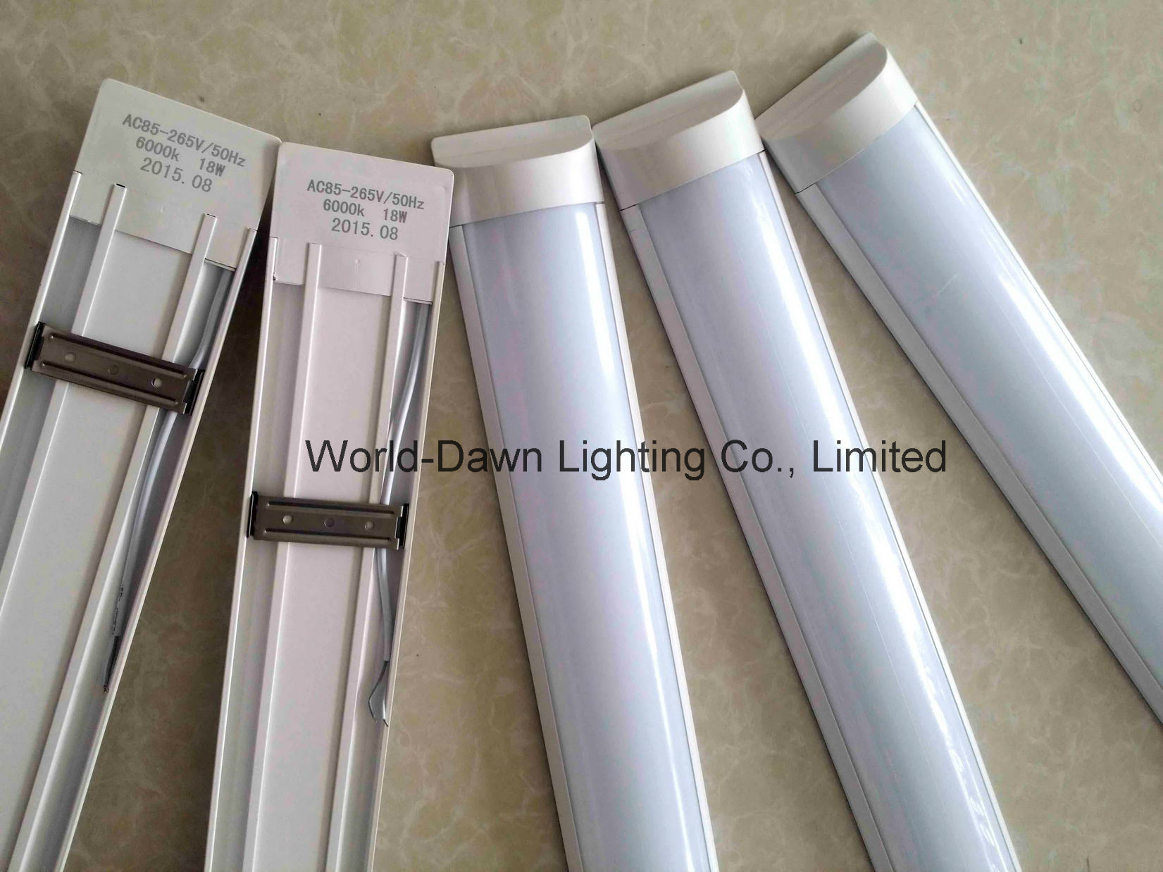 Super Durable LED Wide Tube Light (Wd-900-Wt24W)