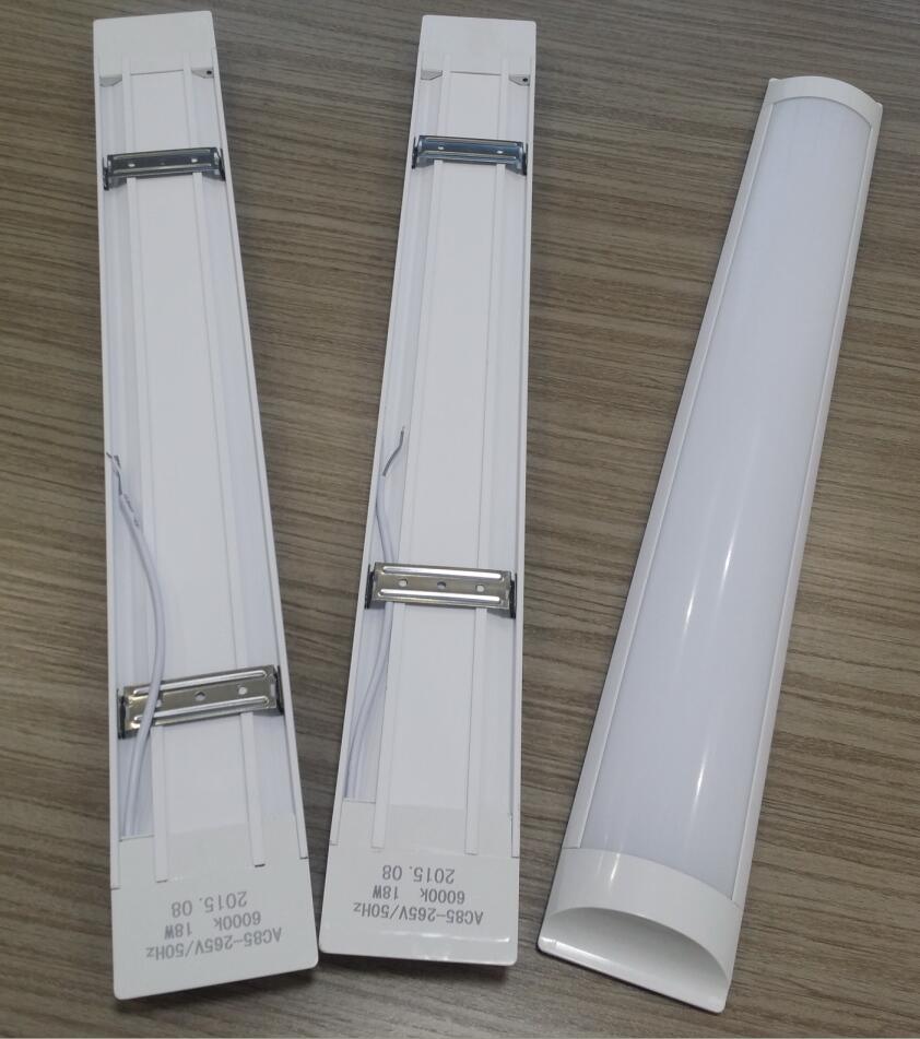 RoHS Ce 2 Years Warranty LED Wide Tube Light (WD-1500-wt45W)