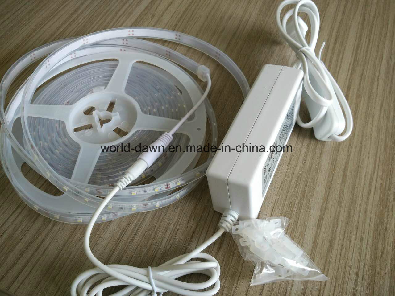IP20 SMD3528 LED Strip with Blister Package